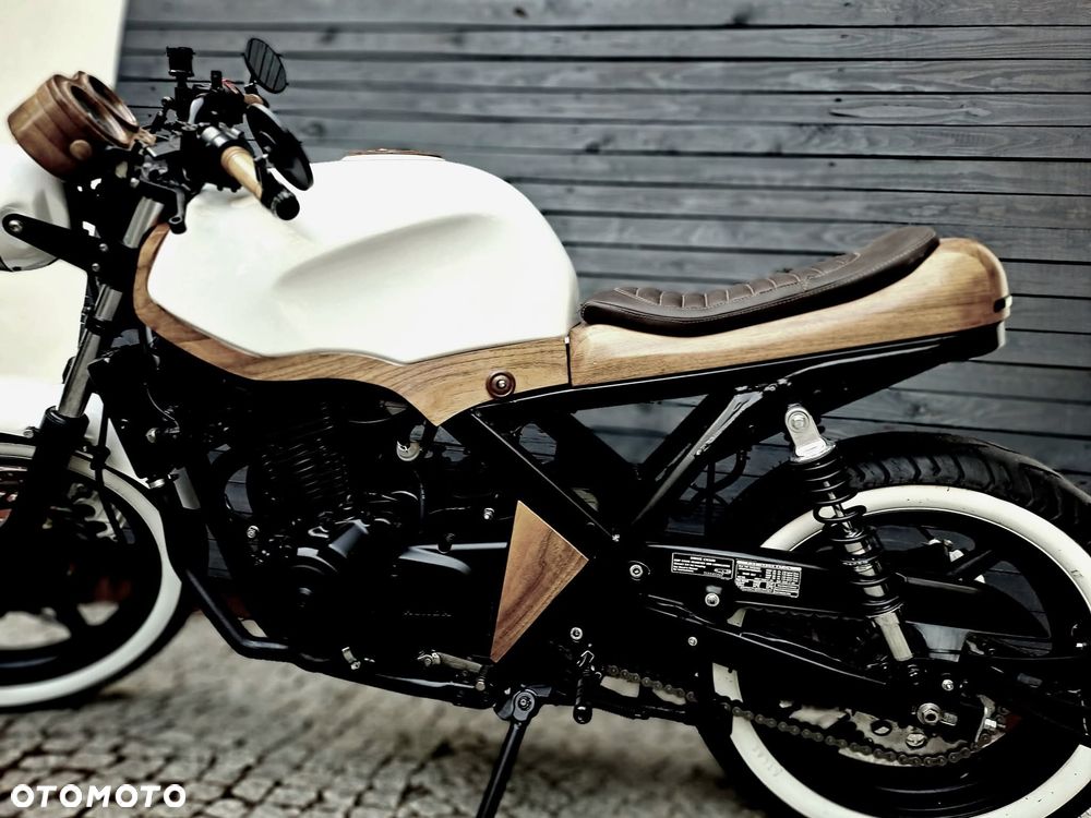 Honda CB - 8