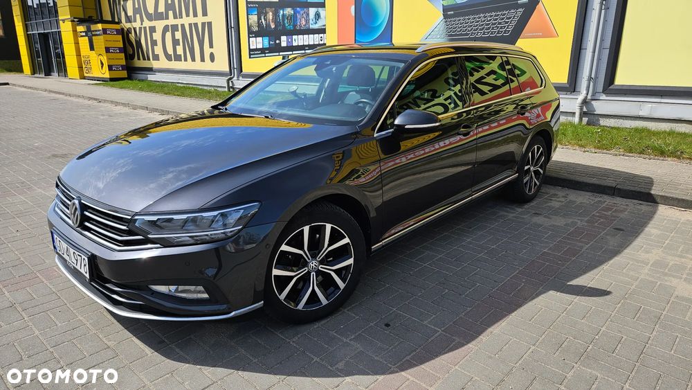 Volkswagen Passat 1.5 TSI EVO Elegance - 1