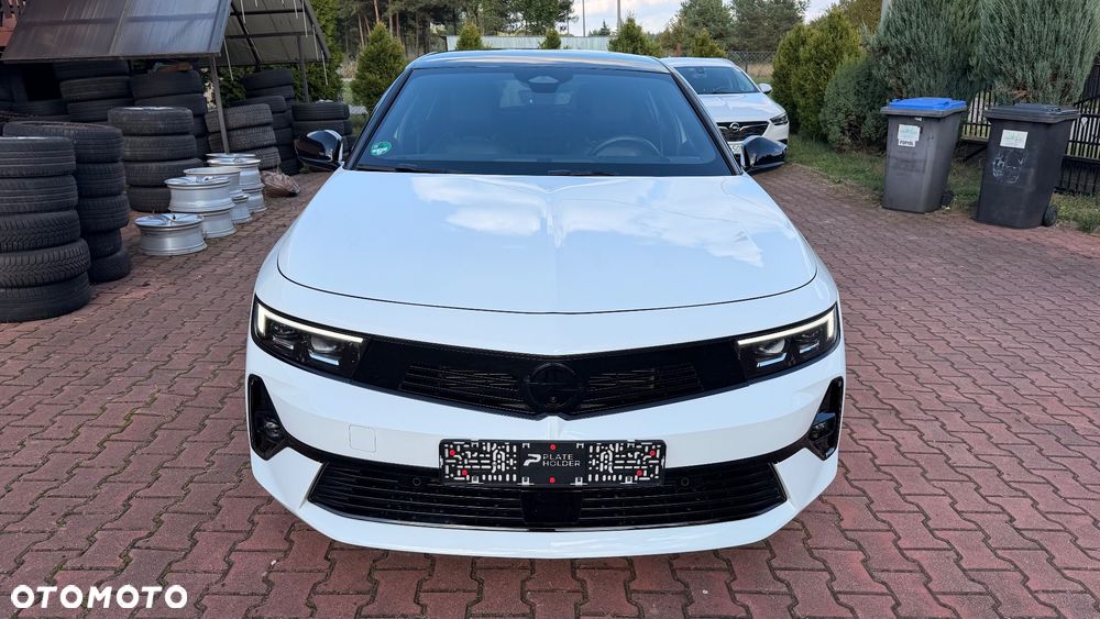 Opel Astra 1.6 T Plug-in Hybrid GS - 11