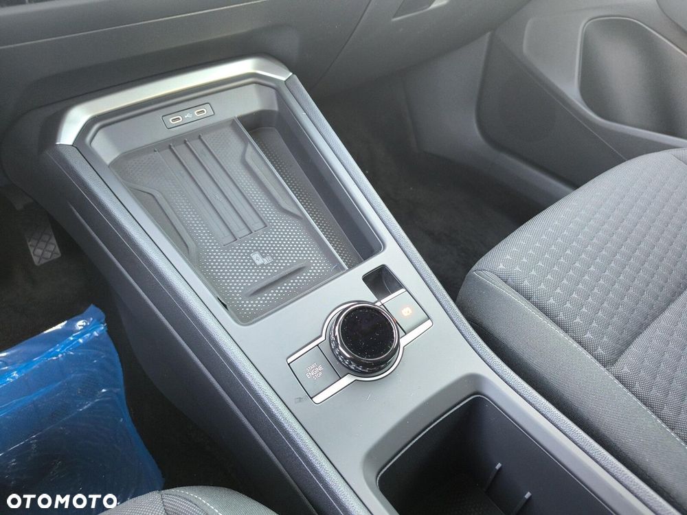 Volkswagen T-Roc - 15