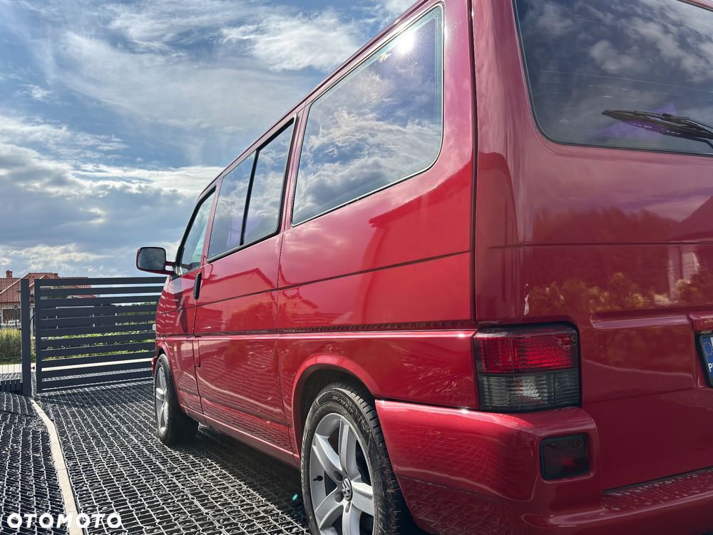 Volkswagen Multivan - 33