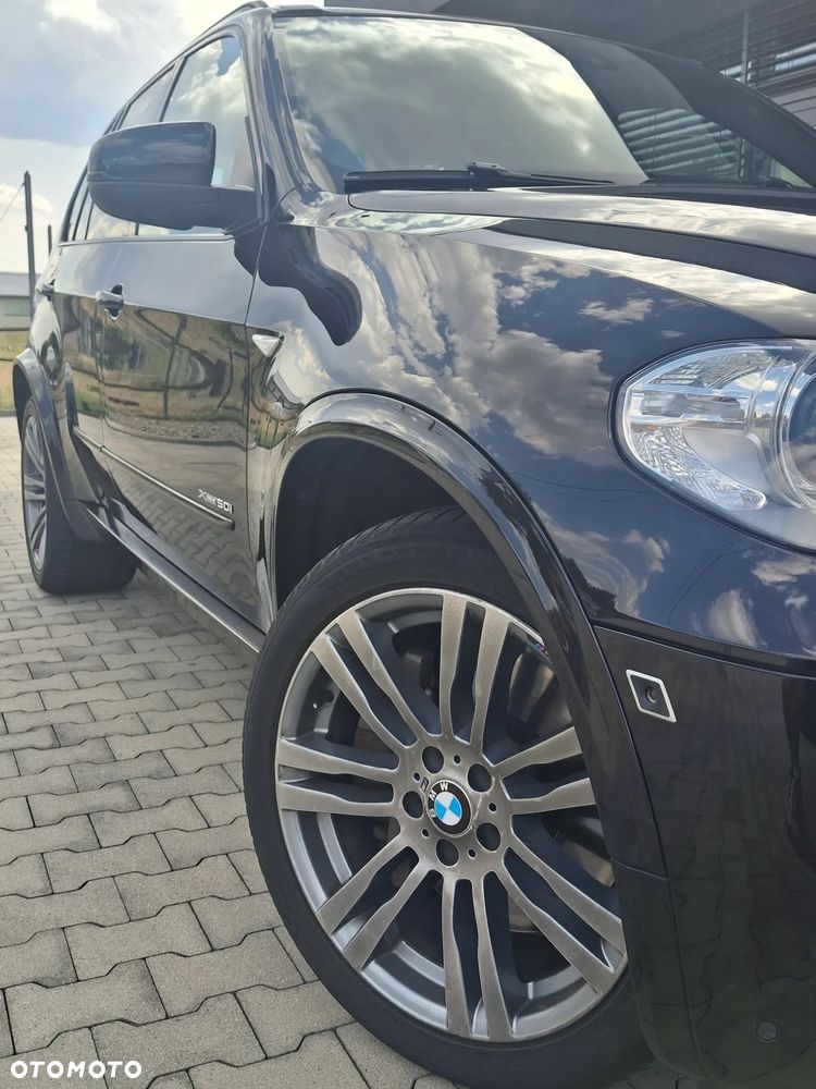 BMW X5 5.0i xDrive - 8