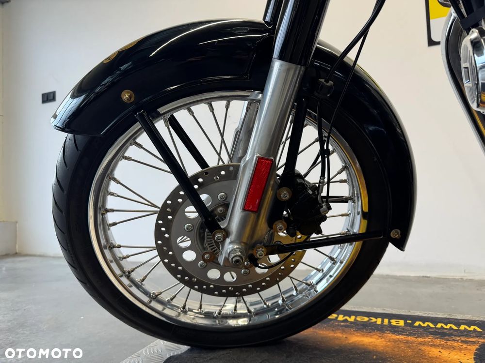Royal Enfield Bullet - 17