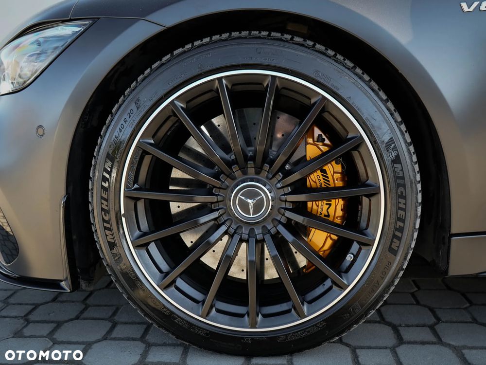 Mercedes-Benz AMG GT - 7