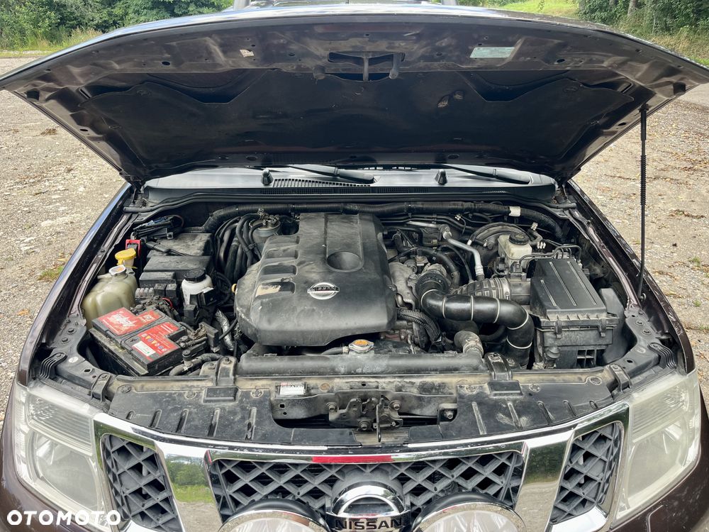 Nissan Navara 2.5 D LE Long EU5 - 10