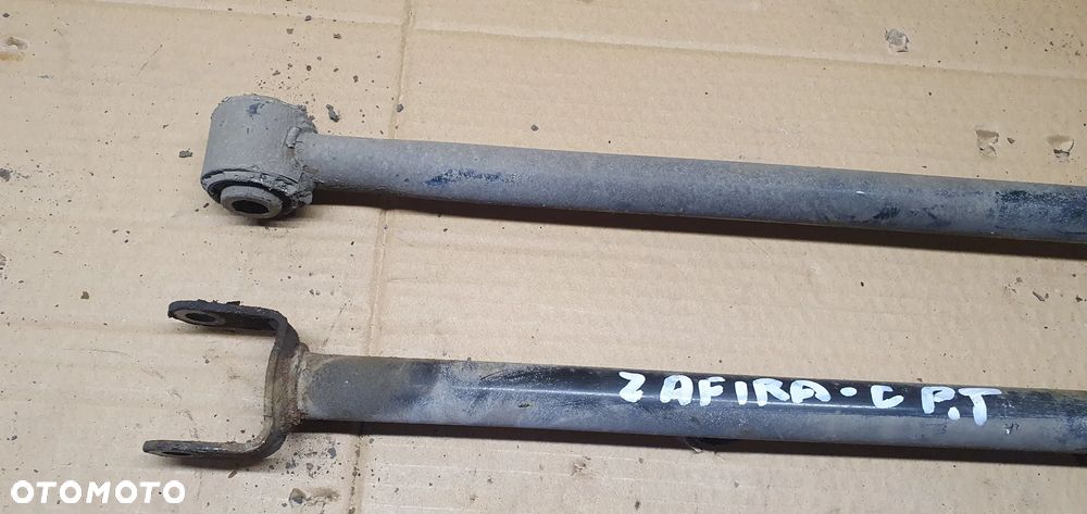 Wahacz lewy prawy tył tylny Opel Zafira C - 2