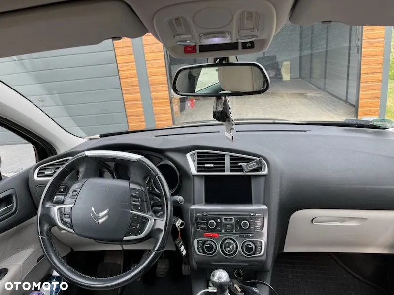 Citroën C4 e-HDi 115 Exclusive - 2