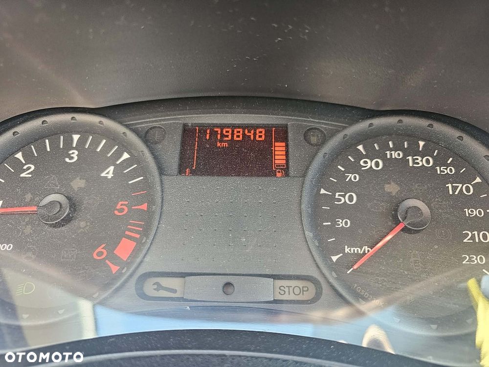 Renault Clio - 6