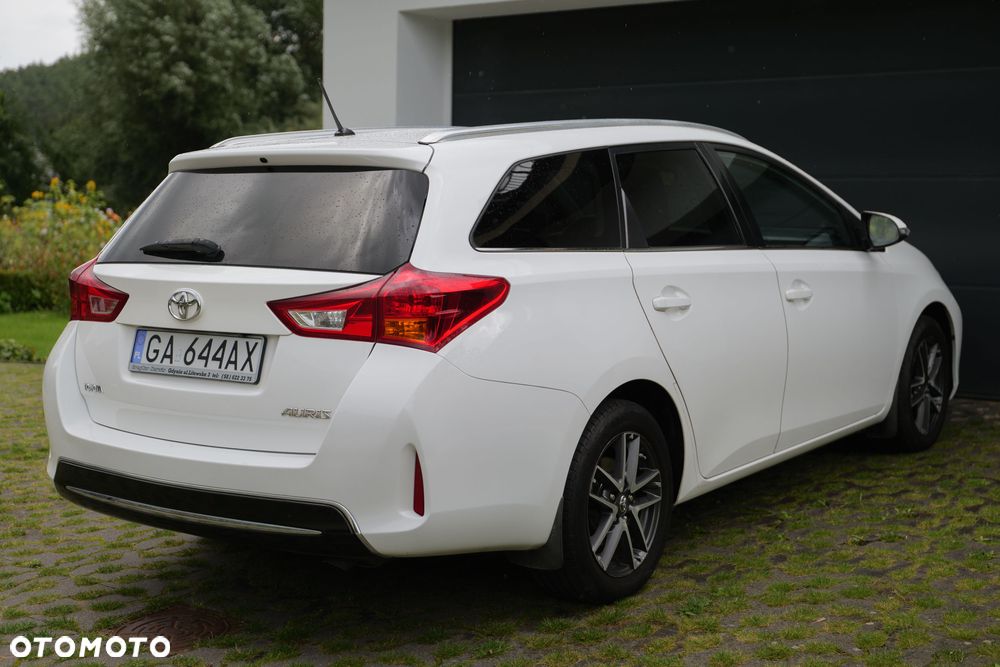 Toyota Auris - 12