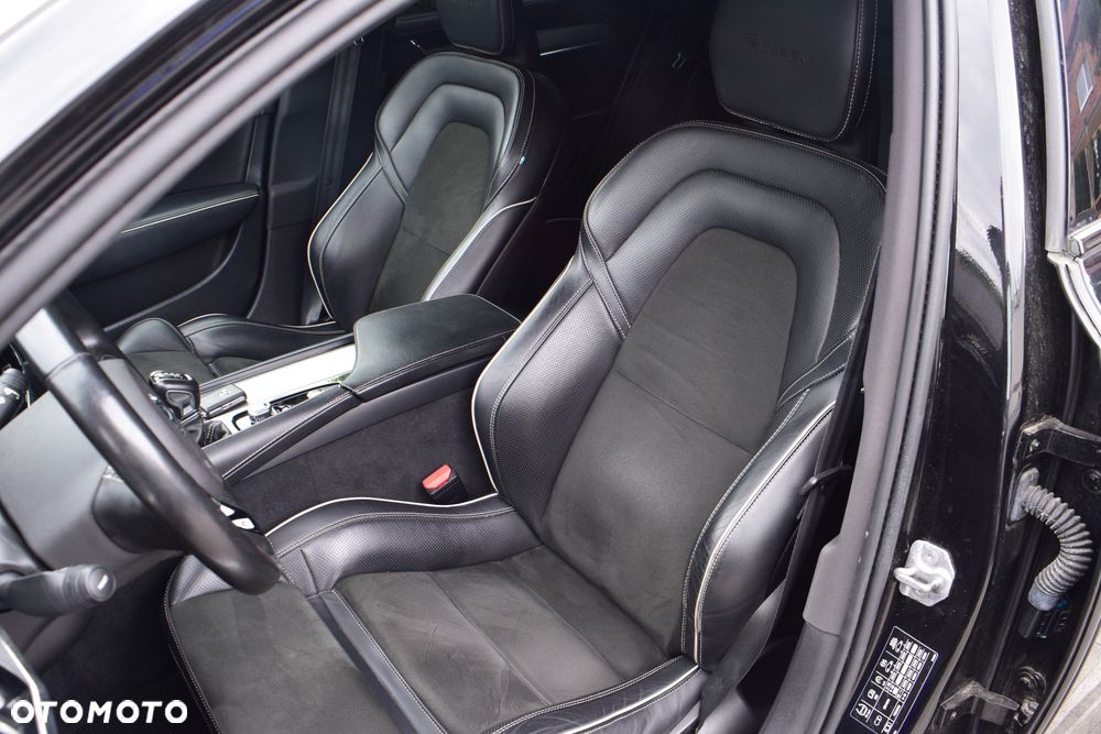 Volvo S90 D5 AWD R-Design - 23