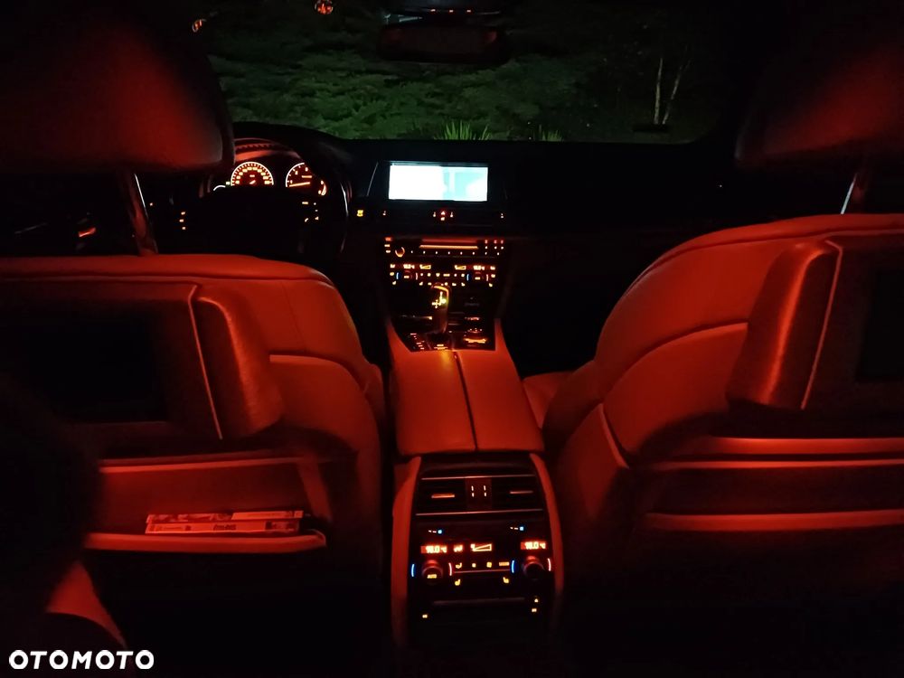 BMW Seria 7 740d xDrive - 30