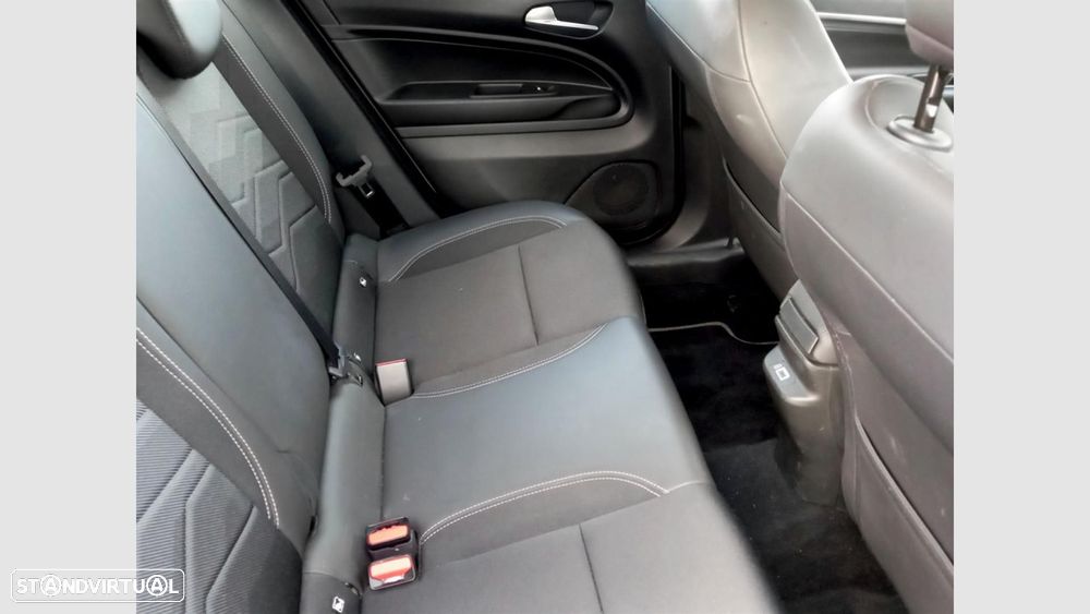 Jeep Avenger 1.2 GSE T3 Altitude - 17