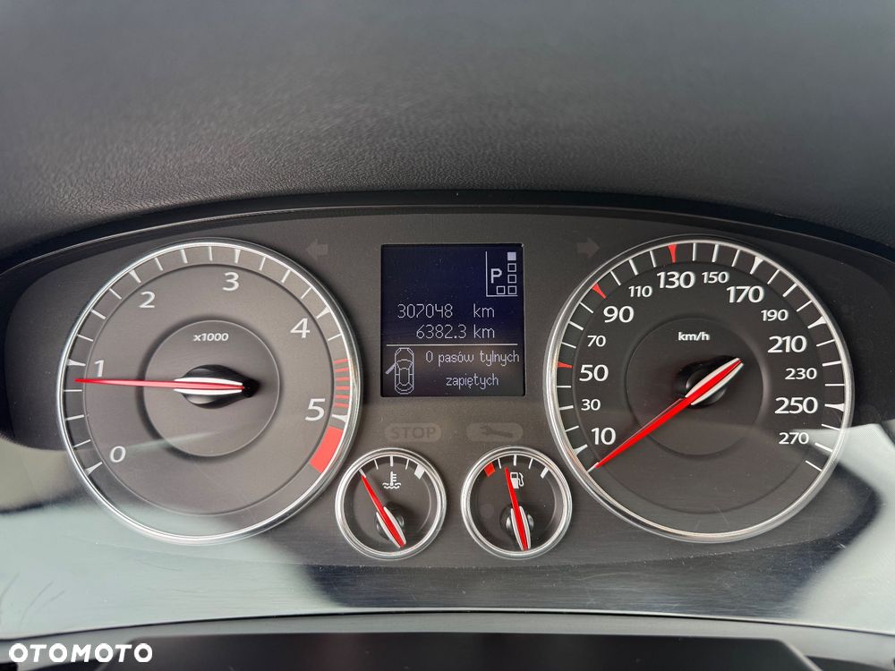 Renault Laguna 2.0 dCi Monaco GP ESM - 13