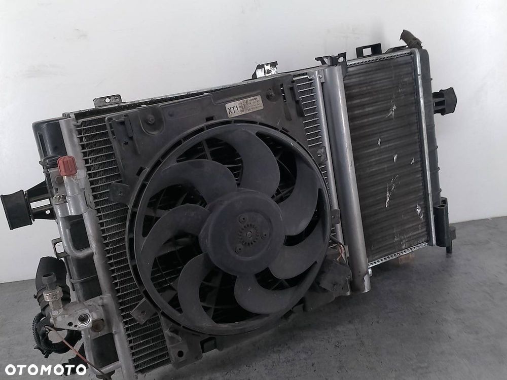 ZESTAW CHŁODNIC Z WENTYLATOREM ASTRA H 24467442 0130303957 13132559 BOSCH - 1