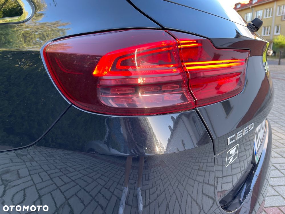 Kia Ceed 1.5 T-GDI L Business Line DCT - 24