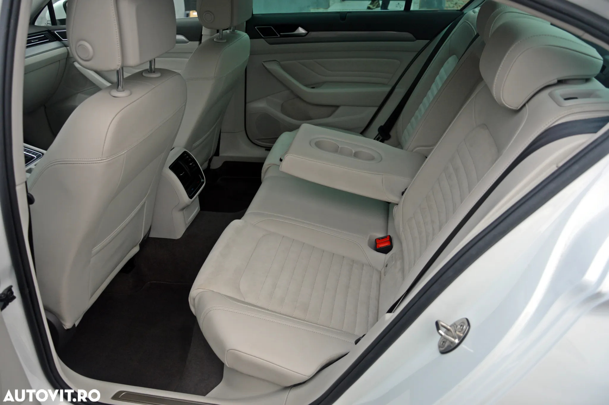 Volkswagen Passat 1.4 TSI Plug-In-Hybrid DSG GTE - 7