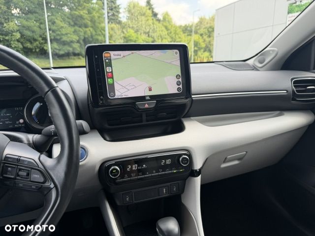 Toyota Yaris - 10