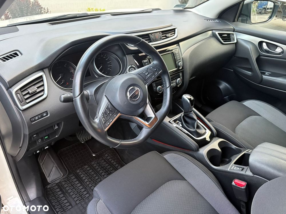Nissan Qashqai 1.7 dCi 4x4 Tekna Xtronic - 10
