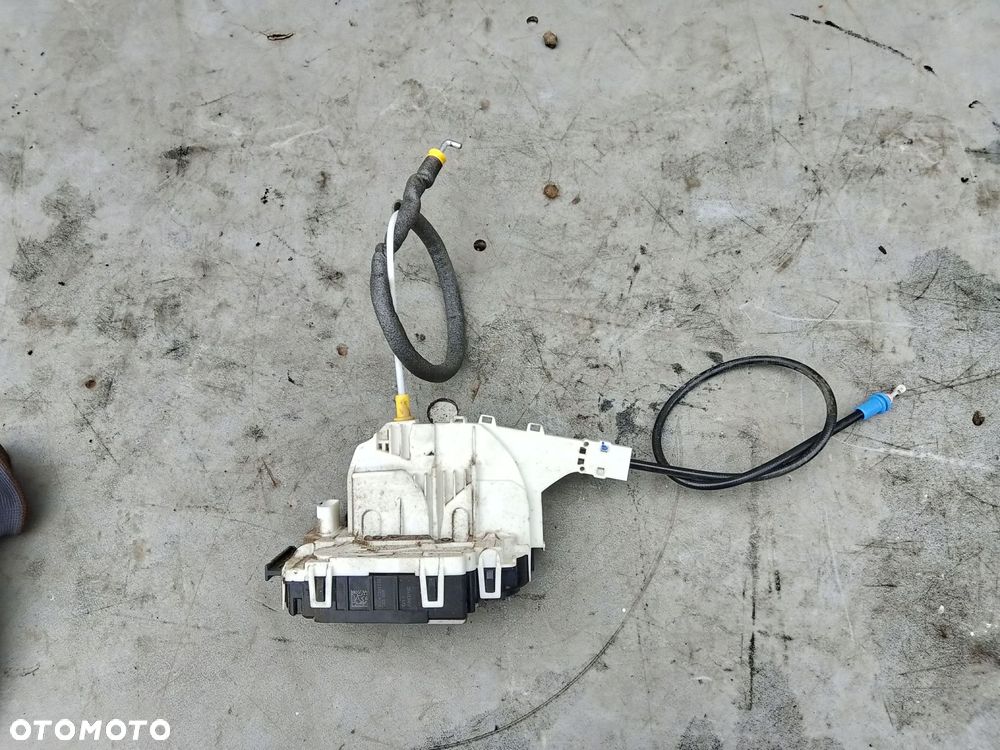 zamek prawy przód vw crafter a9067201735 - 1