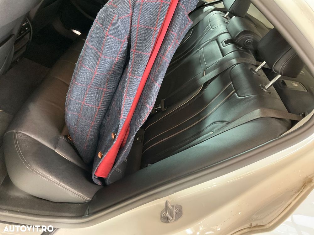 BMW Seria 5 520d Aut. - 29