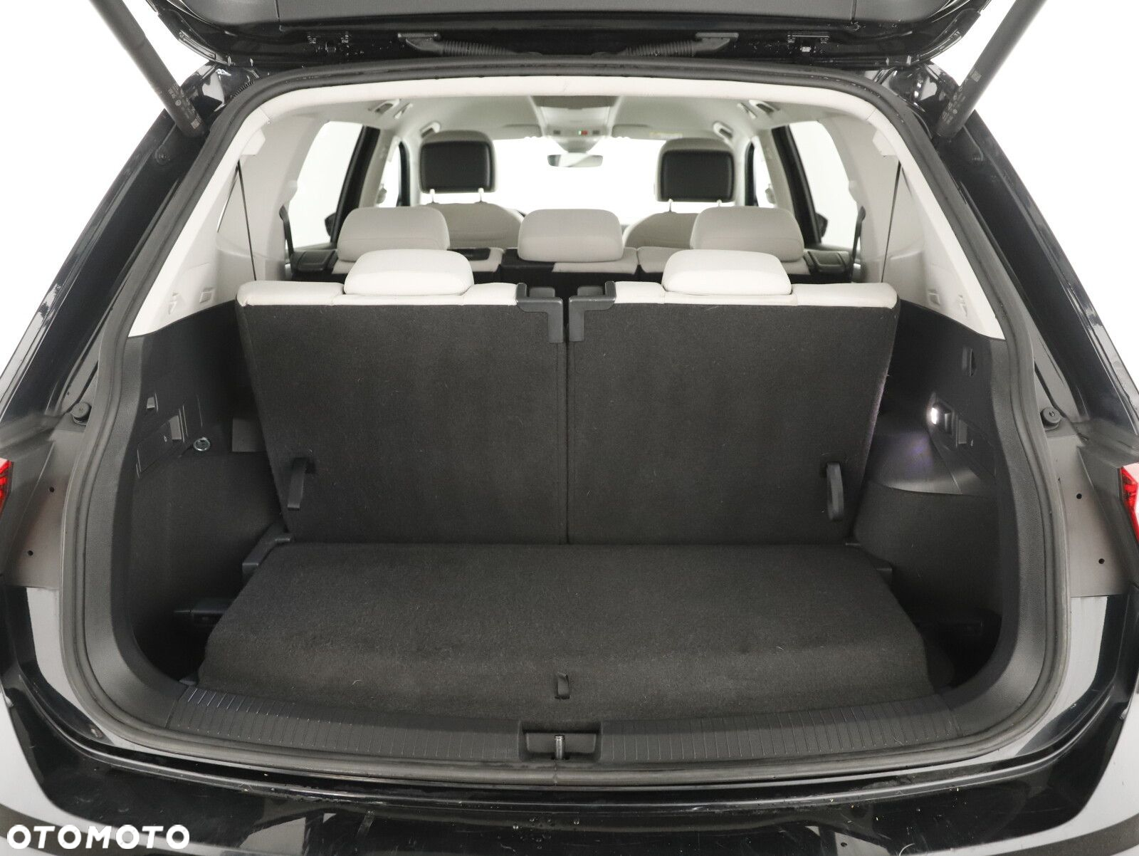 Volkswagen Tiguan Allspace 2.0 TDI 4Mot Elegance DSG - 23
