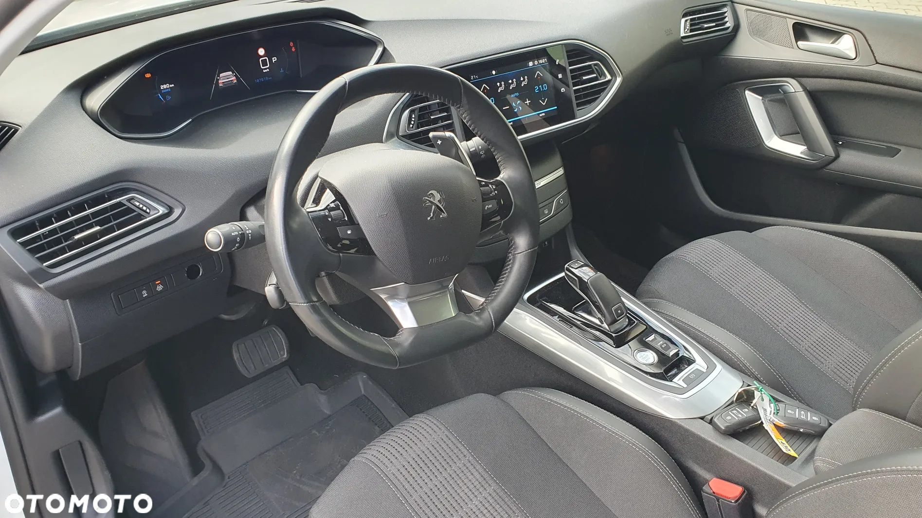 Peugeot 308 1.5 BlueHDi Allure Pack S&S EAT8 - 15