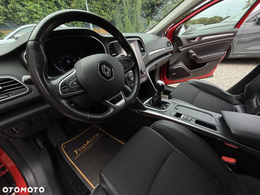 Renault Megane TCe 140 GPF BOSE EDITION - 19