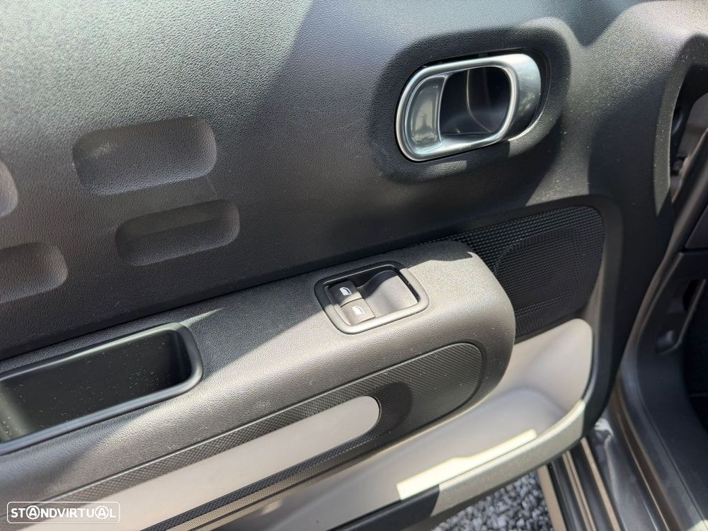 Citroën C3 1.2 PureTech Shine - 11