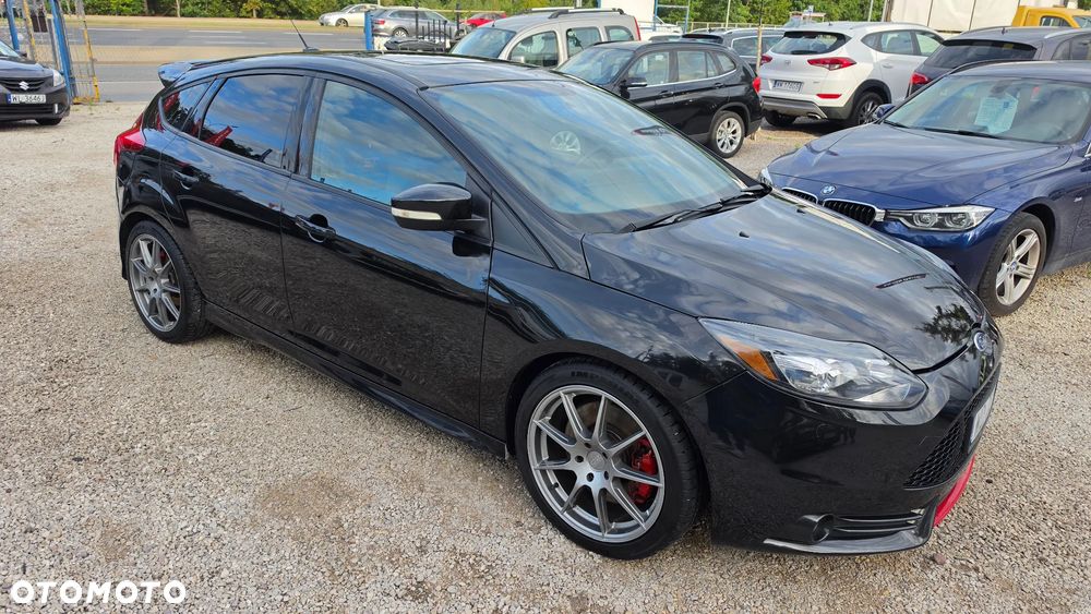 Ford Focus 2.0 EcoBoost ST mit Leder-Exclusiv-Paket - 9