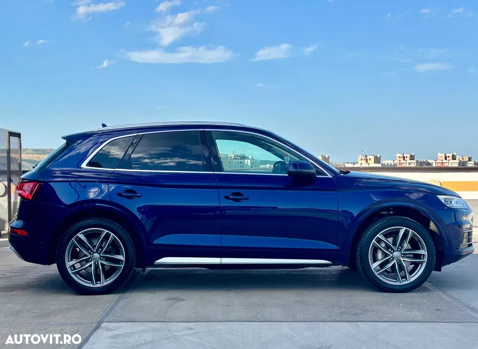 Audi Q5 2.0 40 TDI quattro S tronic Sport - 5