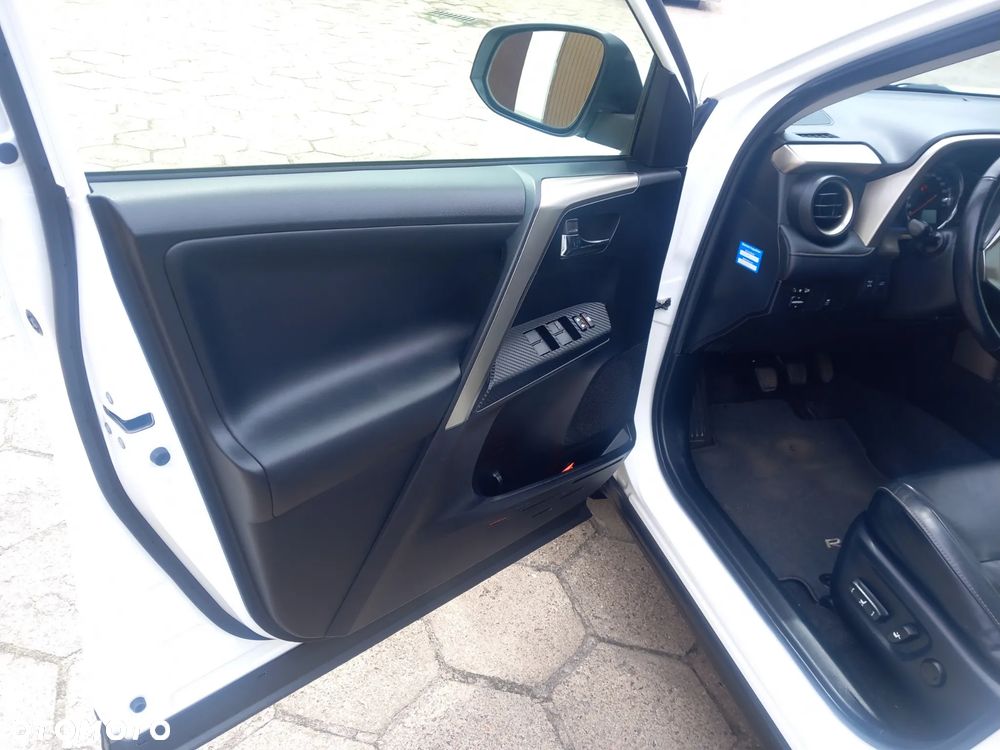 Toyota RAV4 - 37