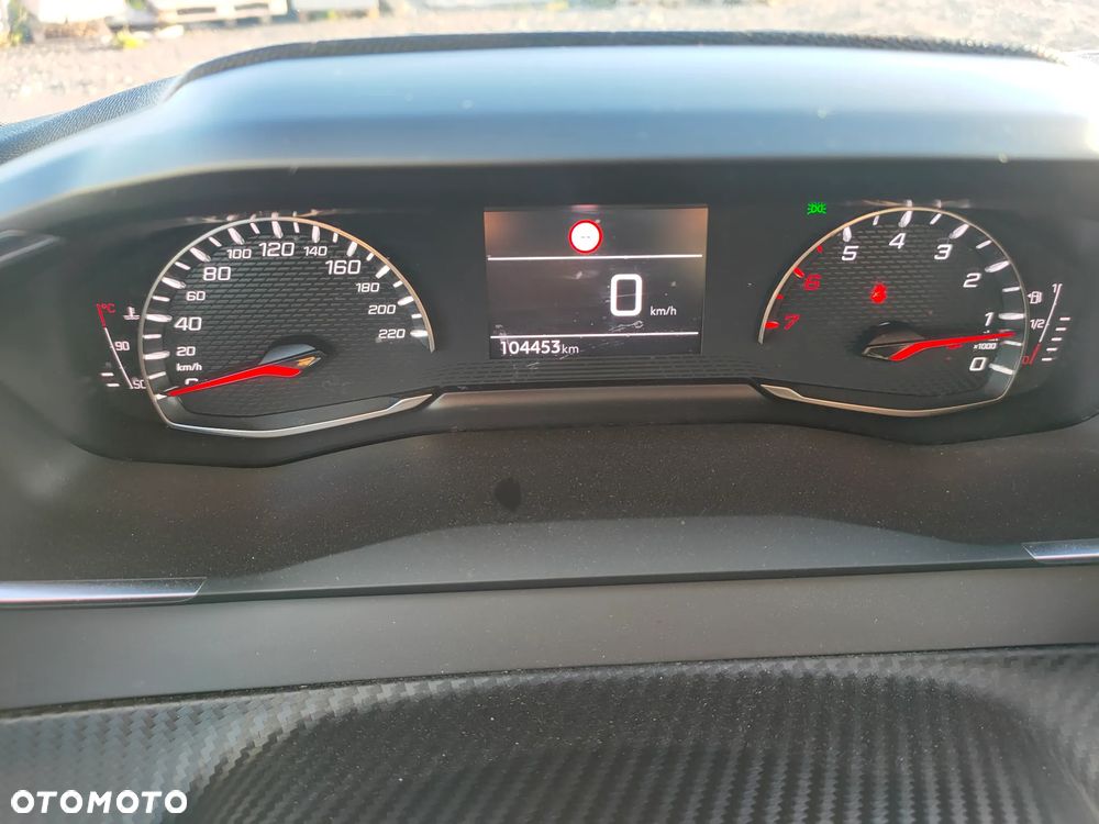 Peugeot 208 PureTech 100 Allure Pack - 25
