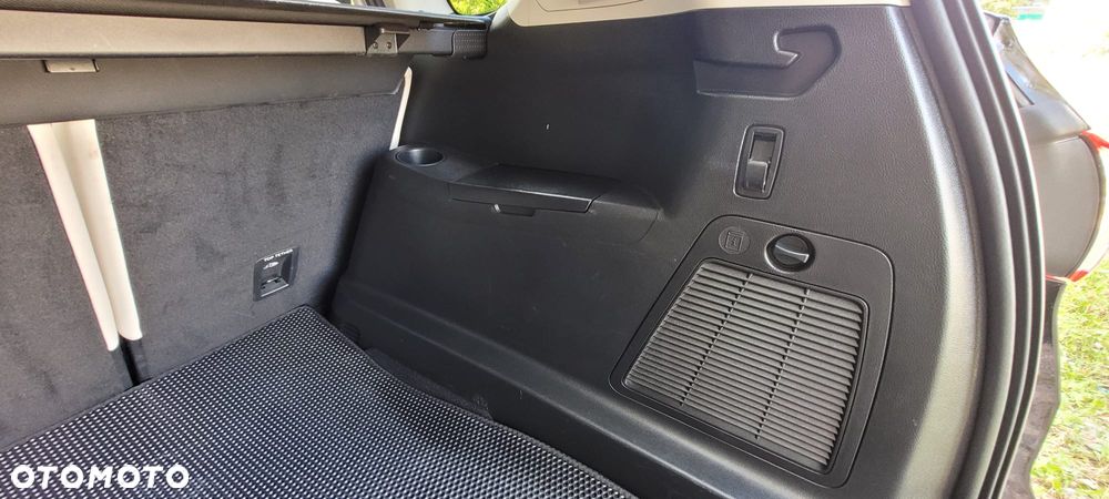 Ford S-Max - 21