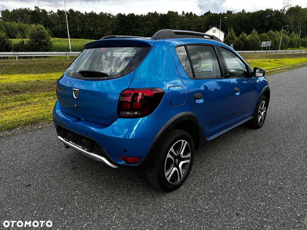 Dacia Sandero Stepway TCe 90 (S&S) Celebration - 11