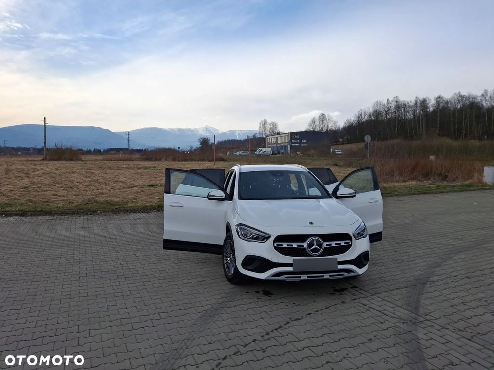 Mercedes-Benz GLA 200 Business Edition - 3