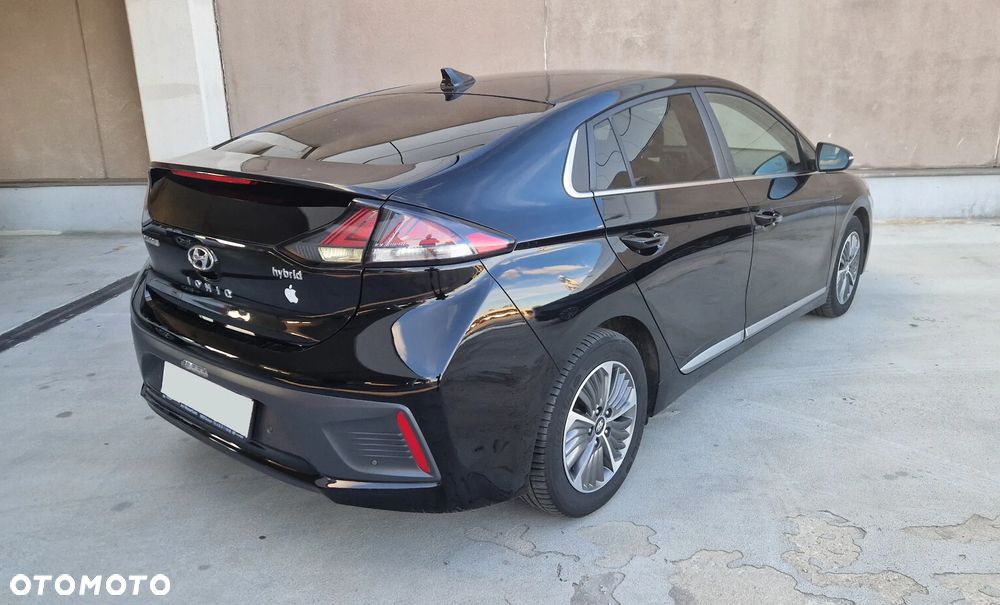 Hyundai IONIQ hybrid Platinum - 3