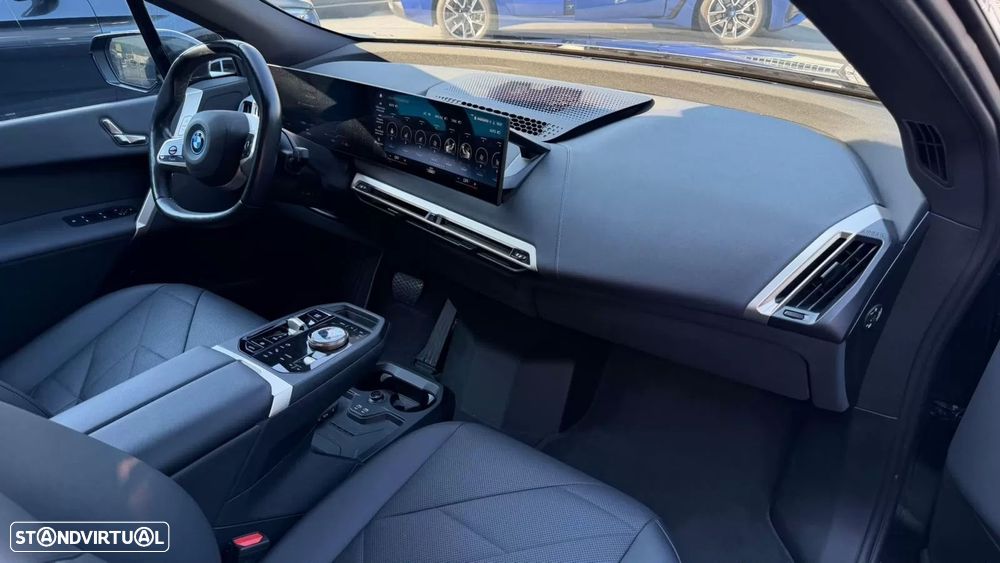 BMW iX xDrive 50 Pack Desportivo - 18