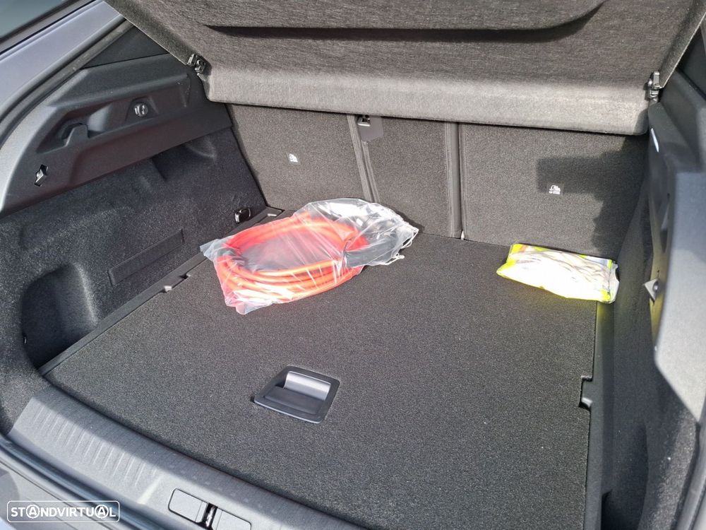 Peugeot E-3008 73 kWh Allure - 23