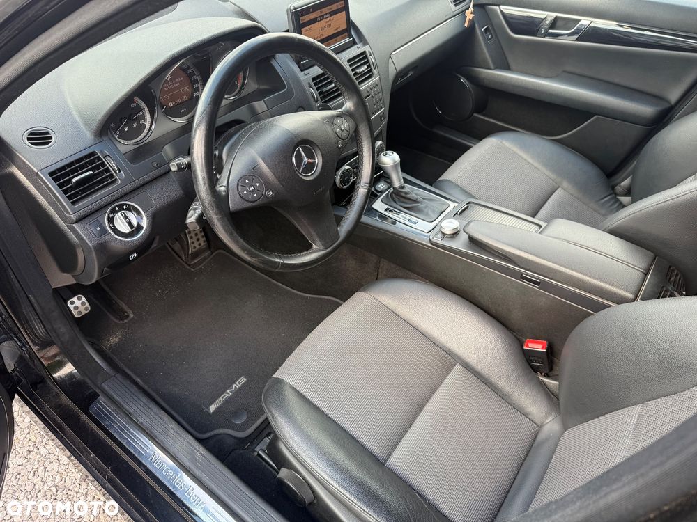 Mercedes-Benz Klasa C 250 (BlueEFFICIENCY) 7G-TRONIC - 7