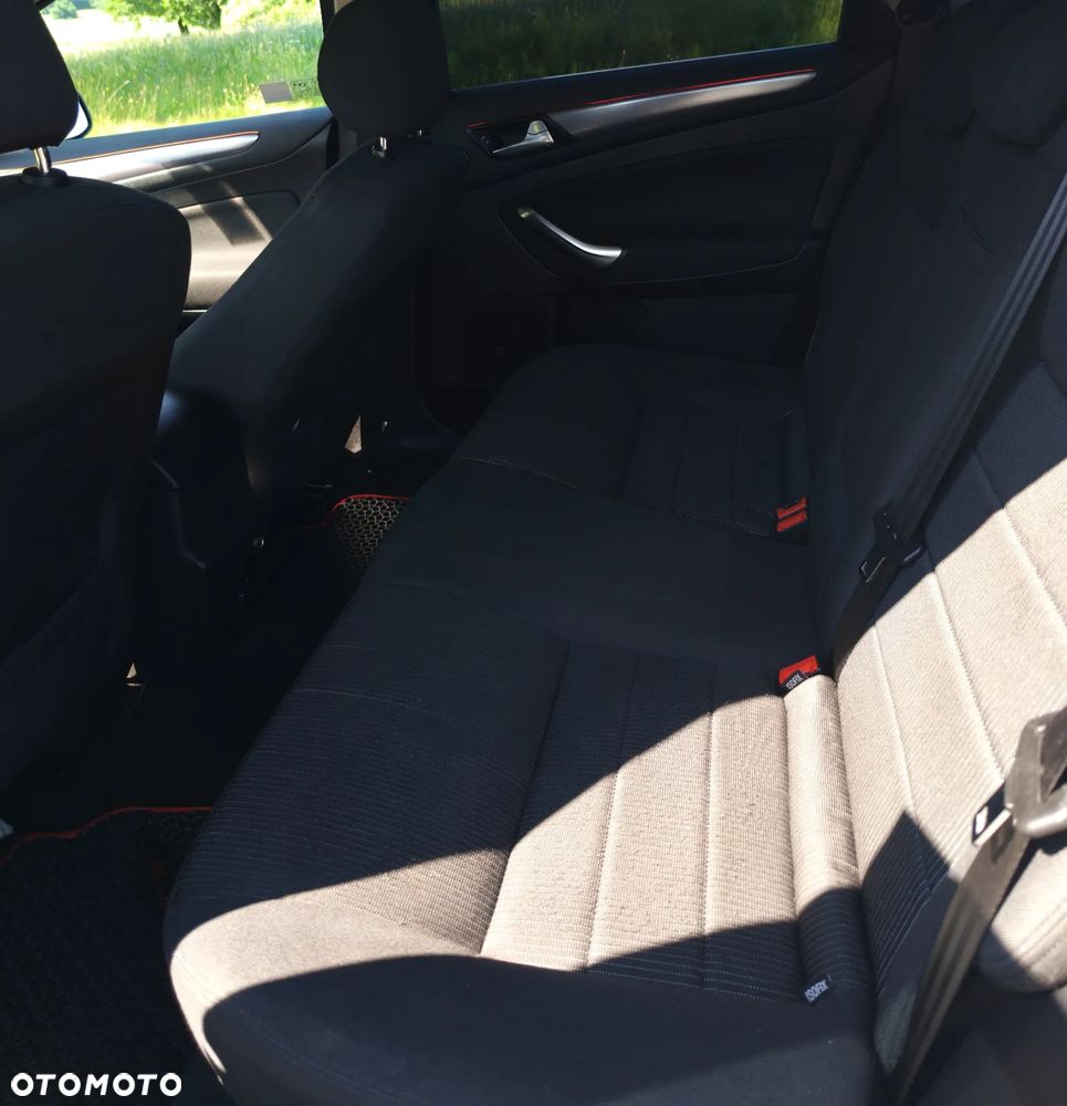 Ford Mondeo 2.2 TDCi Titanium X - 19
