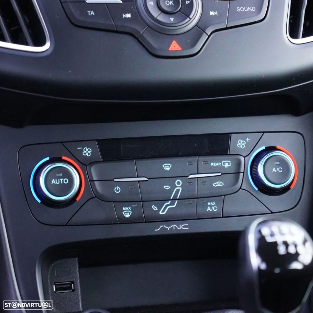 Ford Focus 1.0 EcoBoost Active - 18