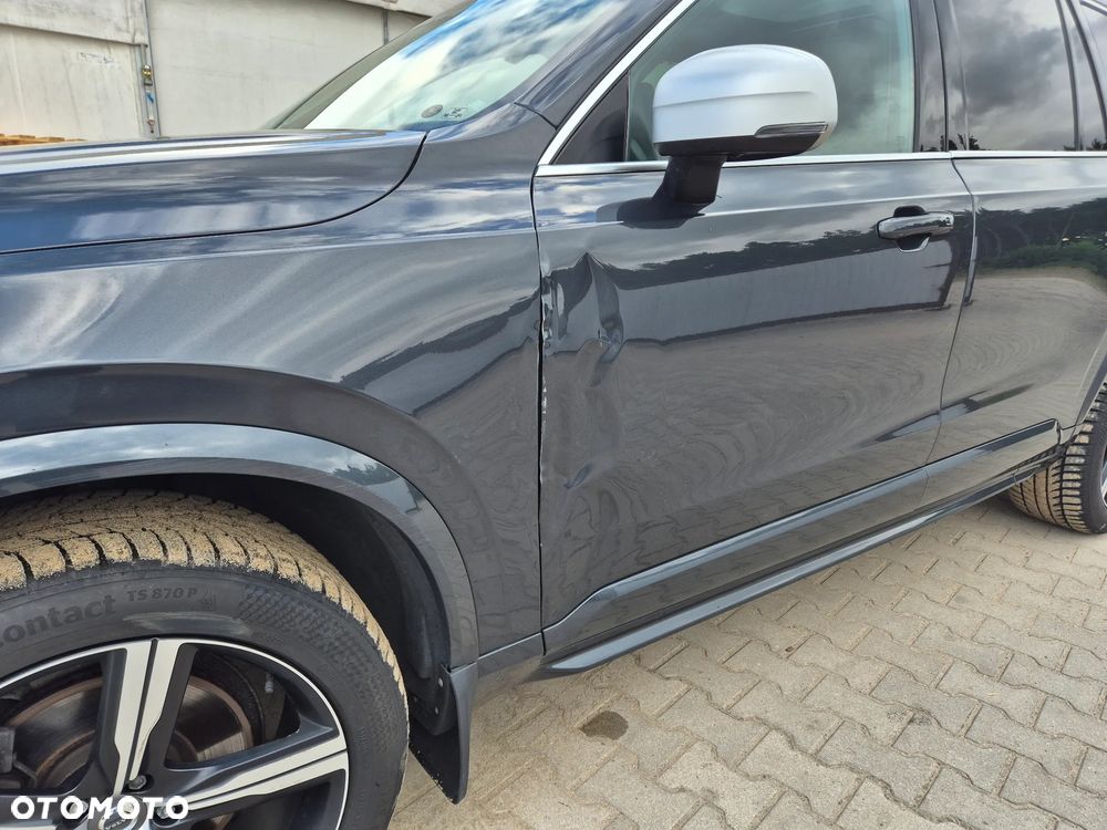 Volvo XC 90 D5 AWD Geartronic RDesign - 12