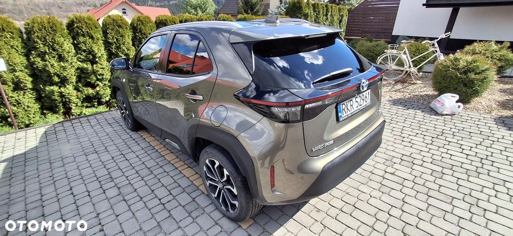 Toyota Yaris Cross Hybrid 1.5 Comfort 4x4 - 8