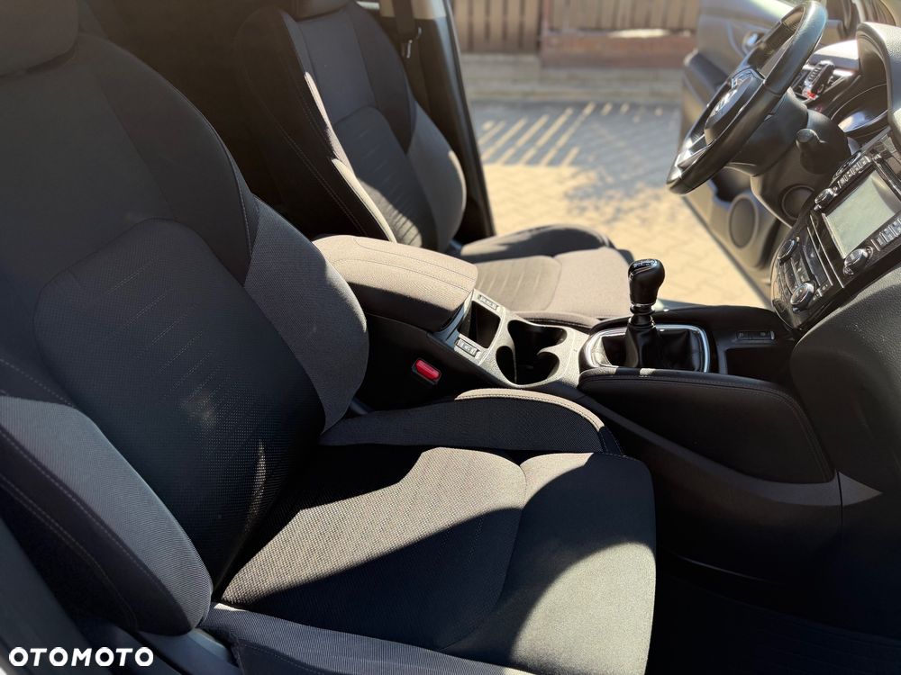 Nissan Qashqai 1.2 DIG-T N-Connecta EU6 - 20