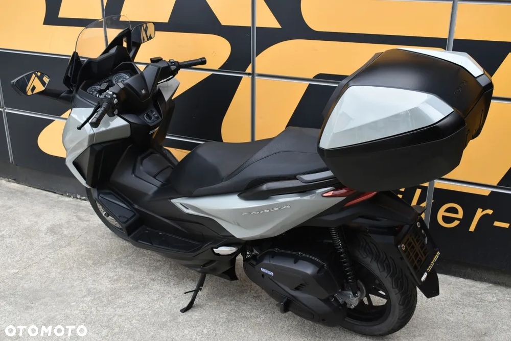Honda NSS - 9
