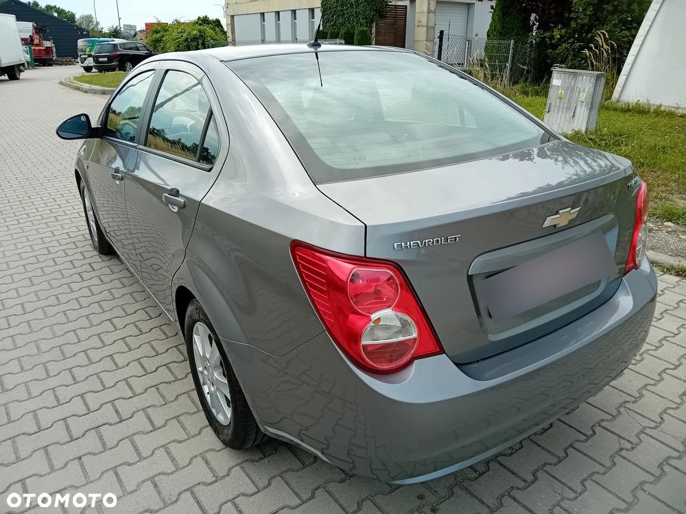 Chevrolet Aveo 1.2 LT+ - 6
