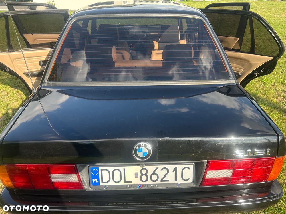 BMW Seria 3 316i - 4