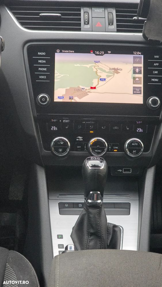 Skoda Octavia 1.6 TDI DSG Ambition - 7