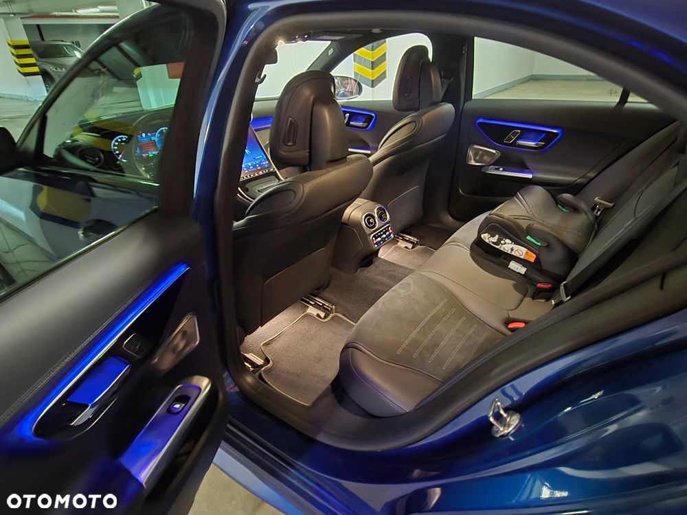 Mercedes-Benz Klasa C 300 e PHEV 4-Matic AMG - 7