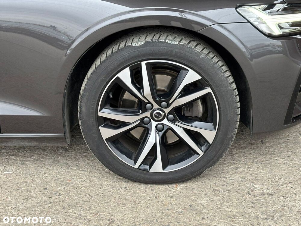 Volvo V60 B4 B Plus Dark - 9